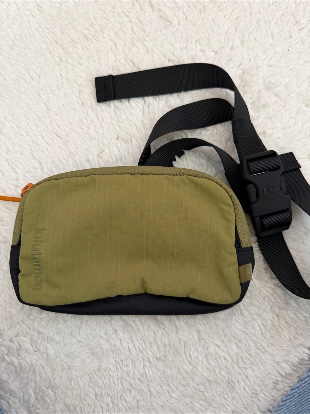 lululemon athletica Olive & Black Men's Belt Bag with Orange Zip Pull